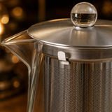 Tower Infuser 780ml — lid and infuser macro detail