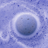 Lavender & Seeds Bath Bombs · in-use fizz
